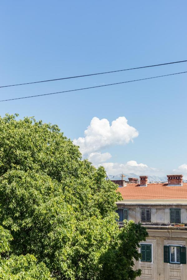Down Town Apartment Сплит Экстерьер фото